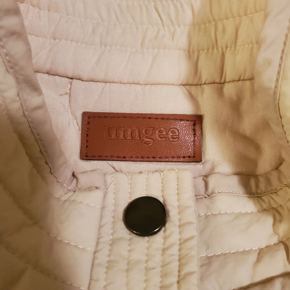 Umgee Women's Quilted Lightweight Jacket. Off white. Size Medium. Button up - Picture 3 of 6